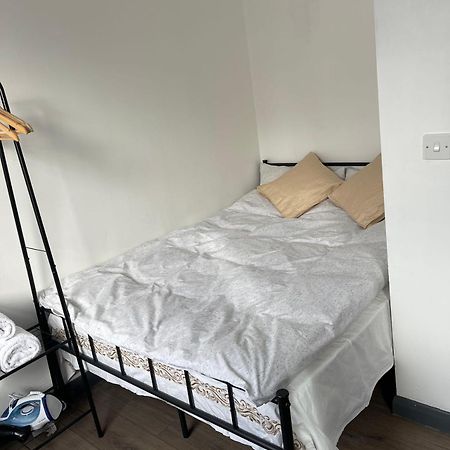 Cosy Room2 In Kings Cross 런던 외부 사진